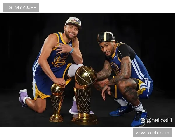 勇士队重燃冠军梦想库里领衔新赛季全力冲击总冠军荣耀 勇士队重燃冠军梦想库里领衔新赛季全力冲击总冠军荣耀