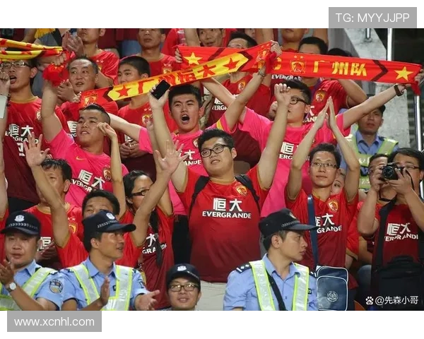 国足奋勇拼搏逆转夺胜全场沸腾球迷欢呼见证精彩时刻 国足奋勇拼搏逆转夺胜全场沸腾球迷欢呼见证精彩时刻