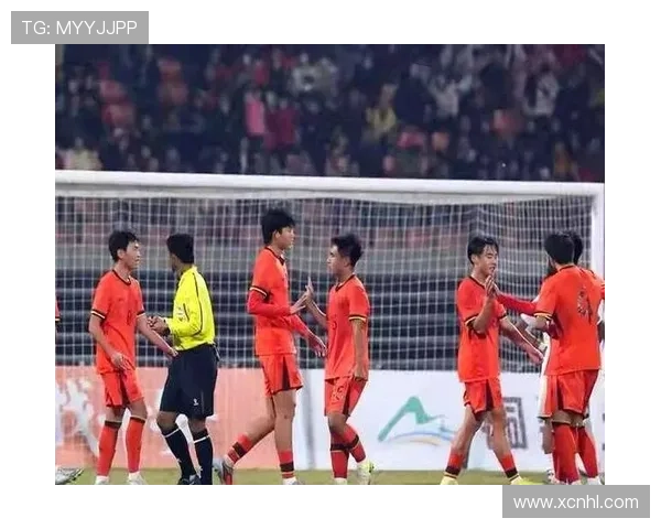 国家队备战关键战役新帅调整阵容引发球迷热议世界杯预选赛前夕 国家队备战关键战役新帅调整阵容引发球迷热议世界杯预选赛前夕